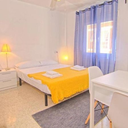 Low Cost Room Malaga Exterior photo